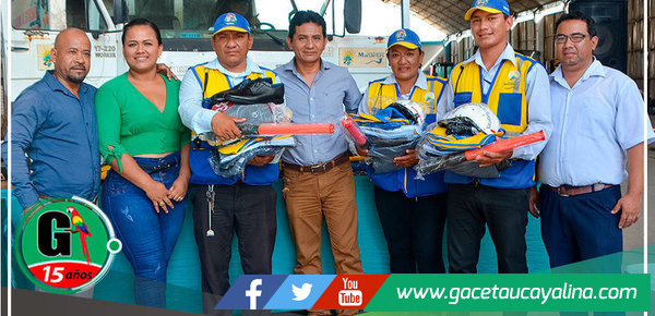 Alcalde de Manantay realizó entrega de indumentaria a inspectores de tránsito 