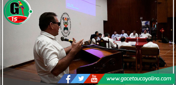 Gobernador puso en agenda la masificación del gas ante ministro de Energía y Minas 