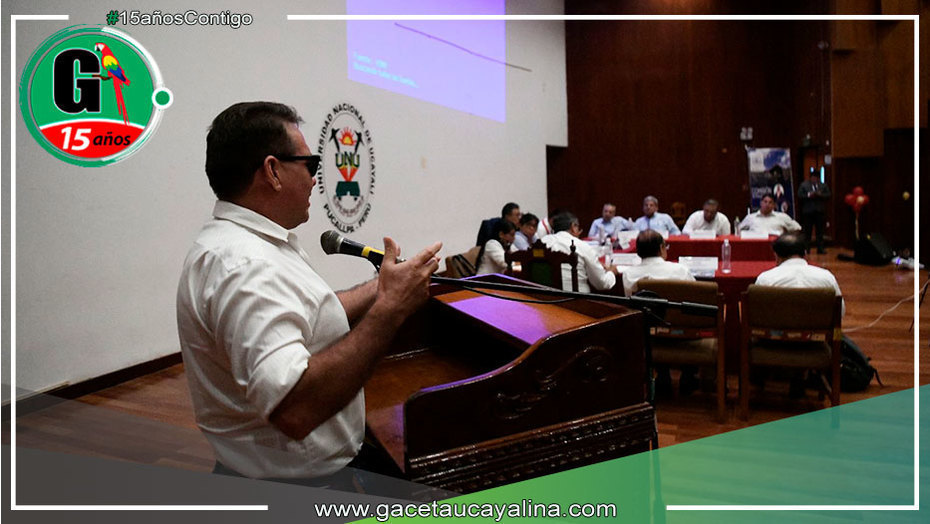 Gobernador puso en agenda la masificación del gas ante ministro de Energía y Minas