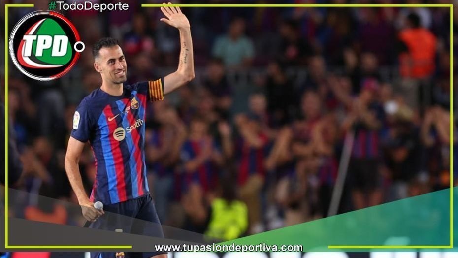 Sergio Busquets y Jordi Alba se despiden del FC Barcelona en emotiva ceremonia