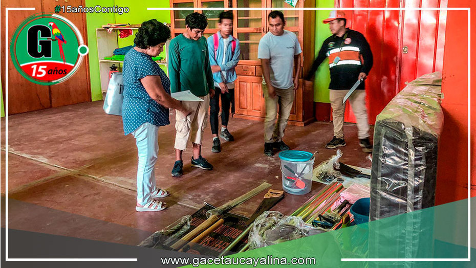 Entregan bienes de ayuda humanitaria a familia damnificada por vientos fuertes en Atalaya
