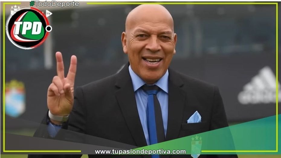 Roberto Mosquera deja la dirección técnica del Royal Pari FC tras diferencias en la implementación de su proyecto