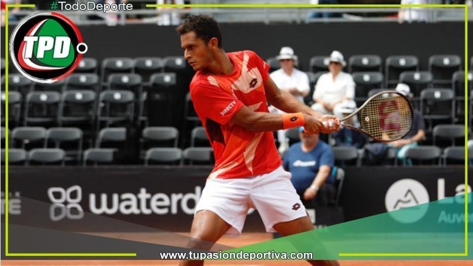 Juan Pablo Varillas impresiona en el Roland Garros: Avanza a la tercera ronda con remontada épica