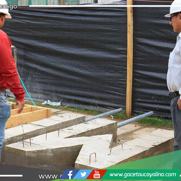 Supervisan avance de obra de mejoramiento del mirador "Jerusalén" en Contamana 