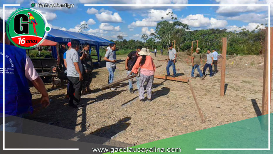 Municipalidad de Tahuania y fuerzas de seguridad desalojan invasión en vía pública