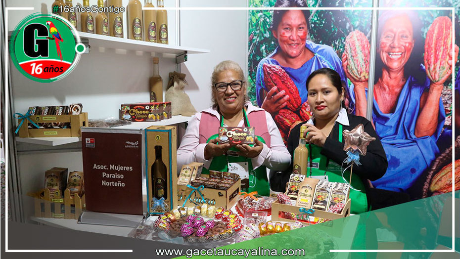 Emprendimientos de áreas naturales protegidas ofrecen variedad de productos de cacao en el Salón del Cacao y Chocolate