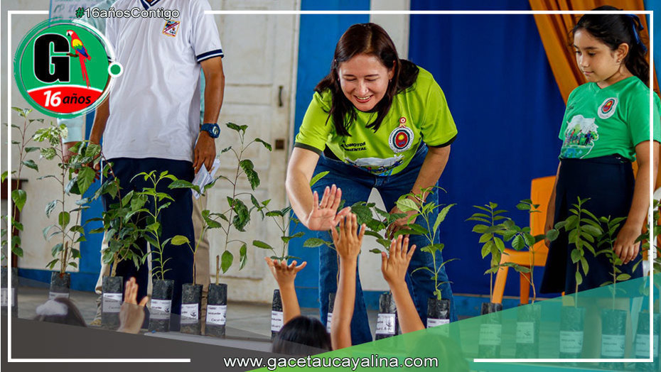 Alcaldesa Provincial de Coronel Portillo participó en el II Reciclatón “Mi Cole Recicla”