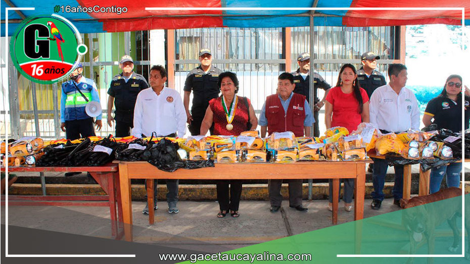 Juramentan y entregan implementos a Juntas Vecinales en Atalaya