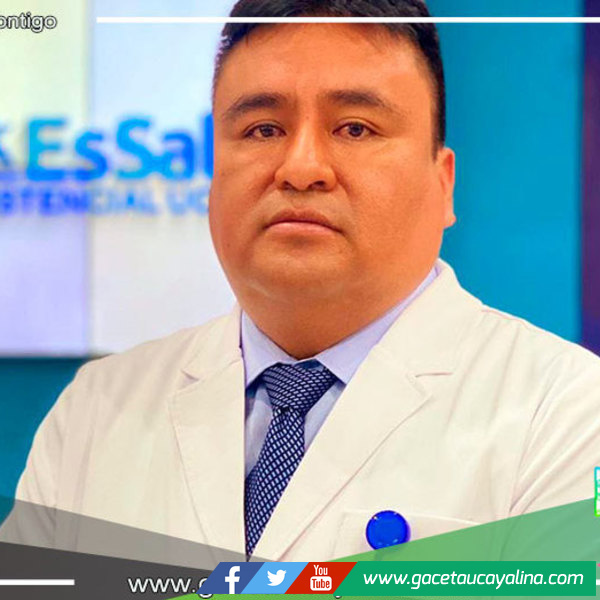 EsSalud Ucayali presentan a nuevo director 