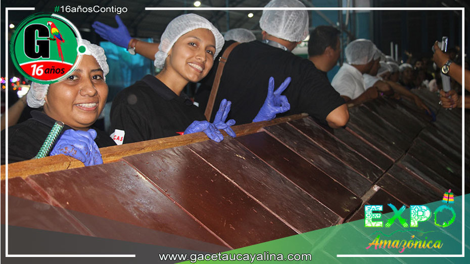 Expo Amazónica 2023 presenta la barra de chocolate más grande de la Amazonía peruana