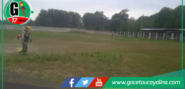 Municipalidad de Campo Verde responde a la comunidad con trabajos de mejora en el estadio.