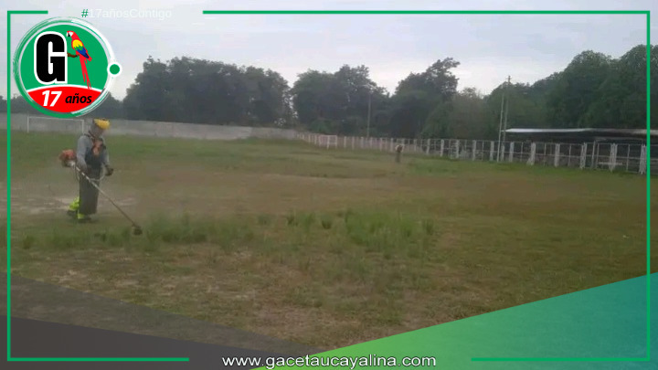 Municipalidad de Campo Verde responde a la comunidad con trabajos de mejora en el estadio.