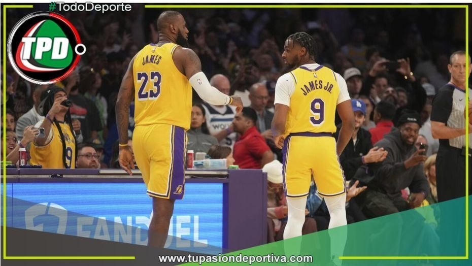LeBron y Bronny James se convirtieron en el primer padre e hijo en jugar juntos en la NBA