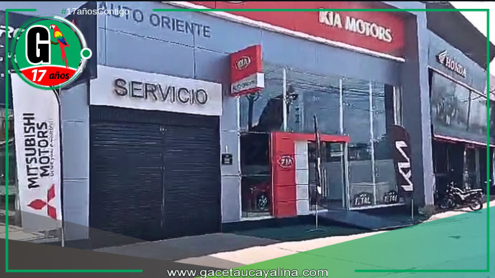 Cliente denuncia a concesionaria Auto Oriente por retener automóvil pagado.