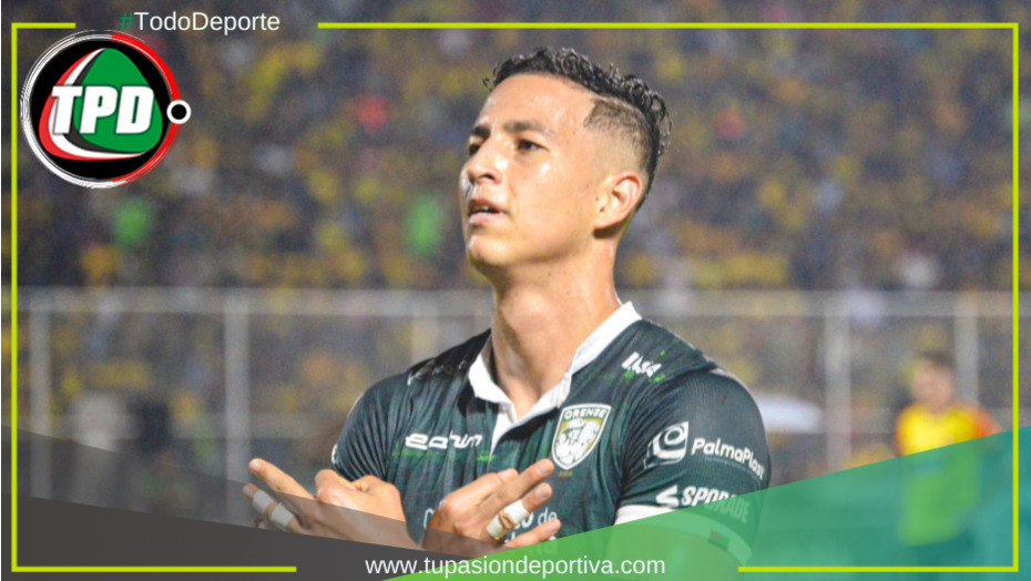 Fabián Bustos hizo su primer pedido para la delantera crema 2025