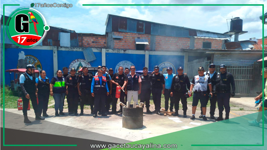 Serenazgos de Maynas se capacitan en lucha contraincendios
