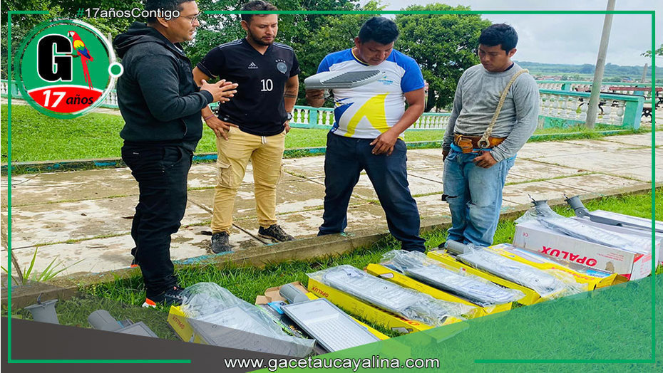 Renuevan iluminación en complejo deportivo en Contamana