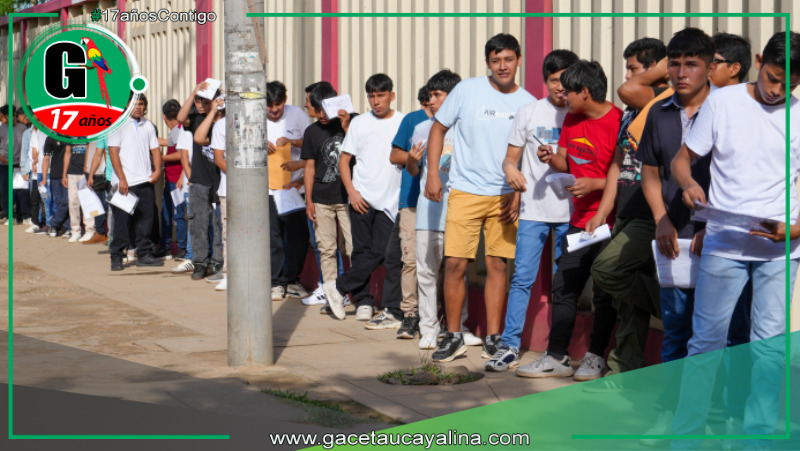 Más de mil escolares rinden simulacro de admisión en la UNAMAD