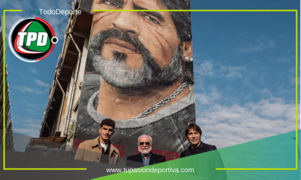 El Nápoles rinde homenaje a Maradona en el cuarto aniversario de su muerte