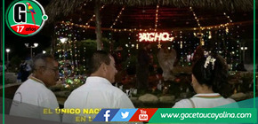 Encendido del árbol navideño y nacimiento en la Plaza Mayor.