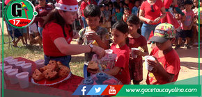 Mil niños celebran Navidad con regalos y chocolatada