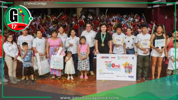 Alcaldesa celebra llegada al niño cien mil que recibe asistencia económica por orfandad.
