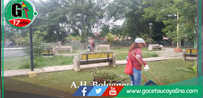 Coronel Portillo mejora parques con labores de poda y cultivo