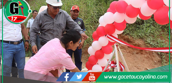 Alcalde Rodolfo Lovo inaugura nueva vereda peatonal en Petroperú en Contamana