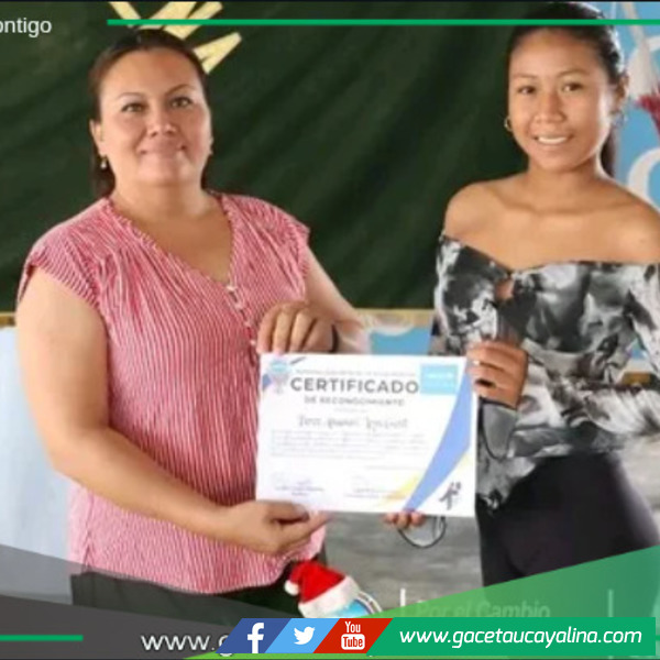 Clausura de la Escuela de Líderes en Nueva Requena.