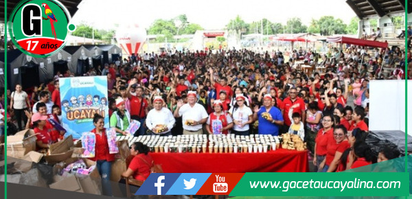 Más de 1000 niños disfrutaron de la primera chocolatada navideña del 2024 en Sepahua.