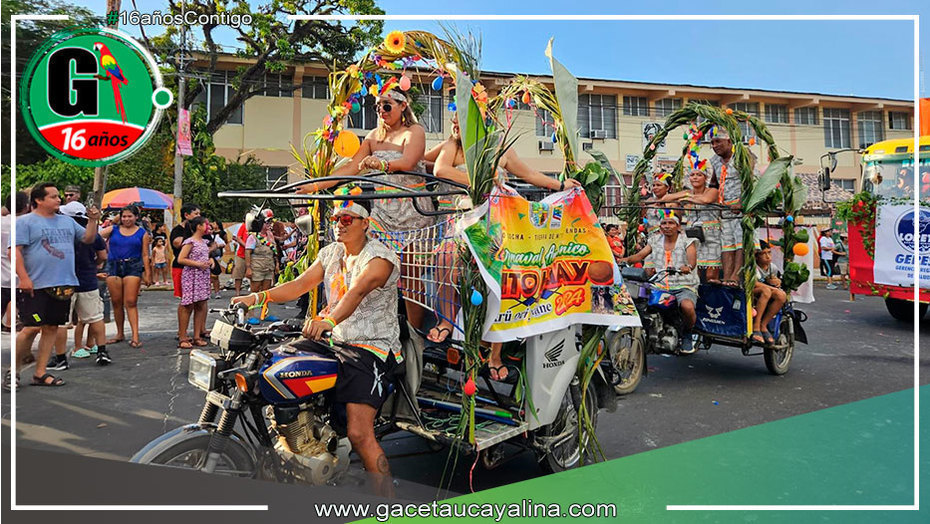 Iquitos se Engalana con el Carnaval: Deslumbrante Desfile y Festividades Resaltan la Riqueza Cultural Amazónica