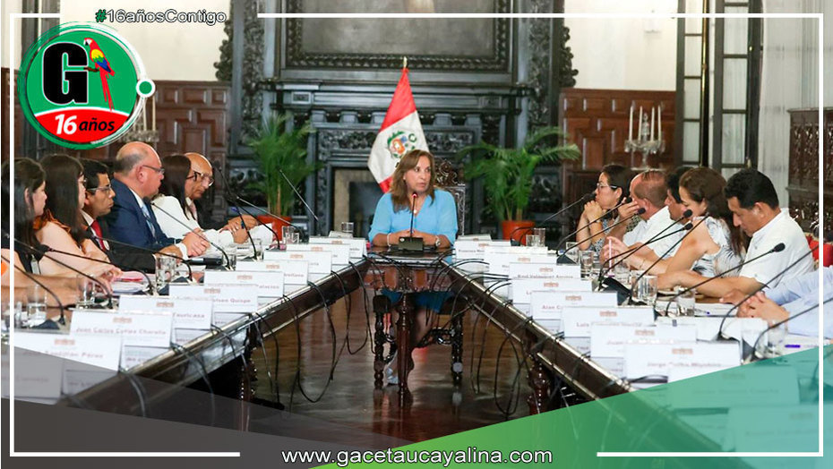 Dina Boluarte encabeza encuentro estratégico para impulsar seguridad, educación y desarrollo en Ucayali
