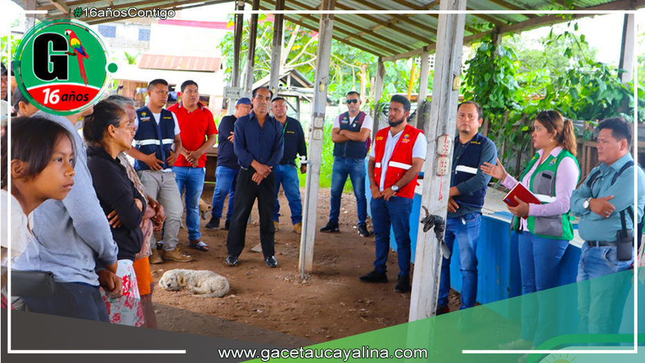 Coordinación efectiva: Autoridades de Manantay y pobladores acuerdan reubicación ante riesgo en puerto Colón