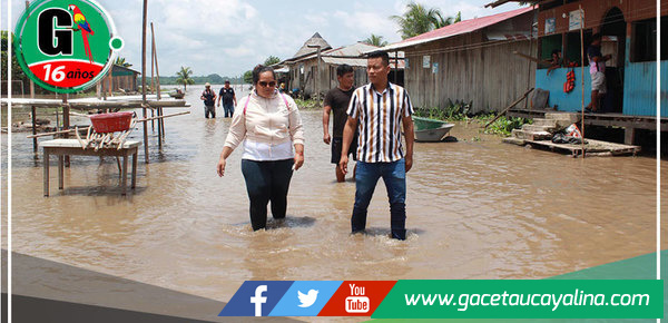 Alcalde provincial y equipo de Defensa Civil supervisan zonas afectadas por inundaciones en Contamana