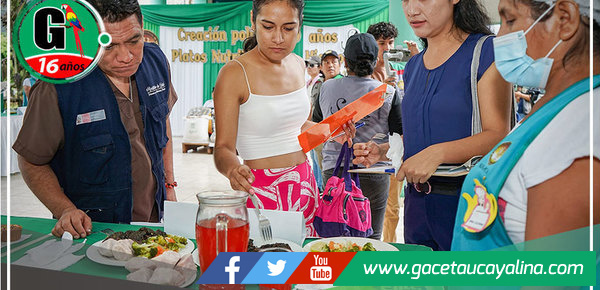 Mamás del Vaso de Leche destacan en 59 aniversario de Satipo con platos nutritivos