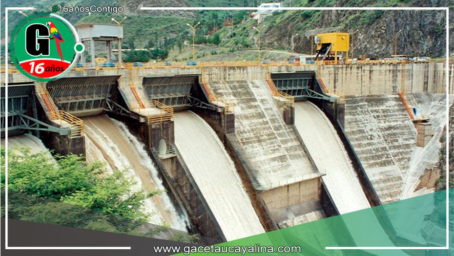 Ministro de Energía y Minas anuncia proyecto de central hidroeléctrica en la selva peruana