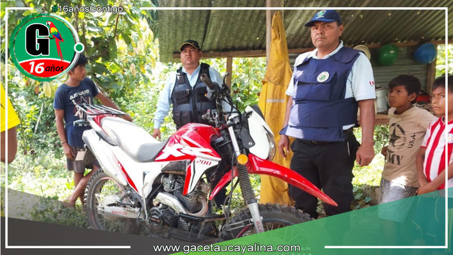Motocicleta abandonada en la maleza de Canuja moviliza a autoridades locales en Atalaya