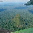  Cerro El Cono - Una extraña y mística montaña en las profundidades del Amazonas. 