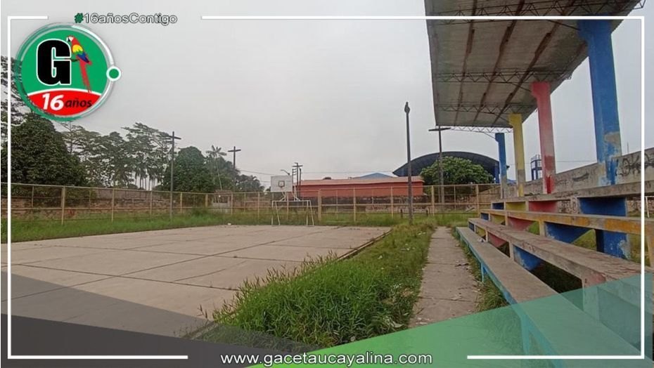 Fumones invaden losa deportiva del asentamiento humano Simón BolÍvar