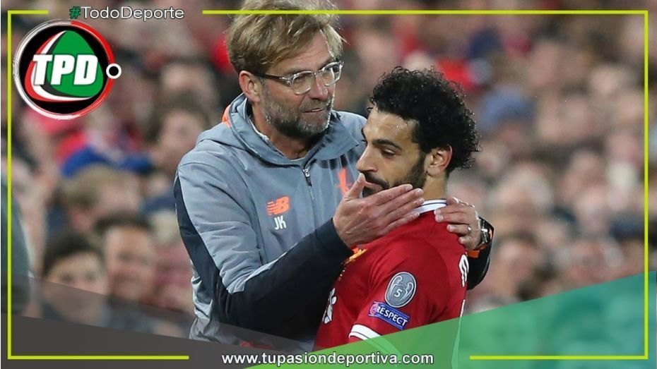 Salah se va de boca con su técnico Jürgen Klopp