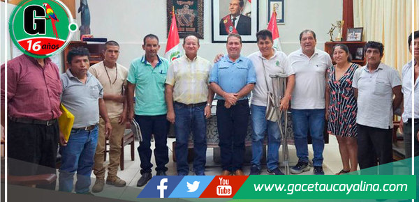 Alcalde de Atalaya y Gobernador de Ucayali coordinan acciones para mejorar caminos vecinales