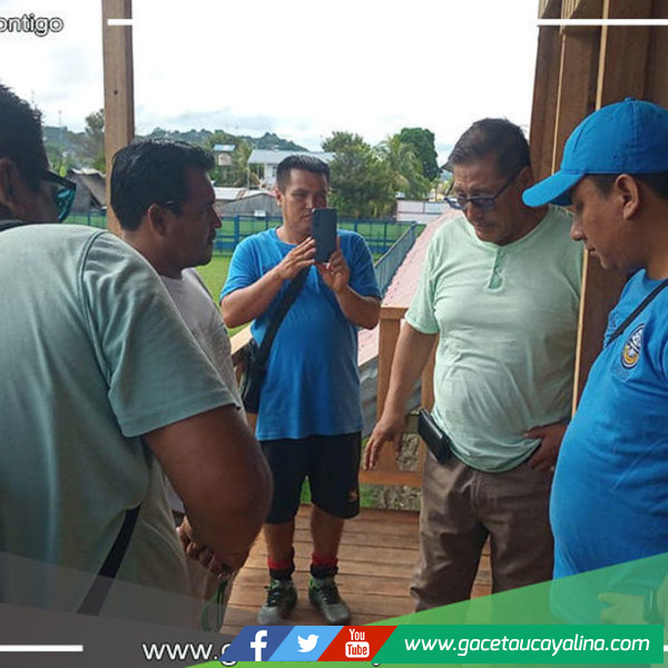 Rodolfo Lovo Tello y Percy Ruiz Vargas inspeccionan mejoras en estadio municipal de Ucayali