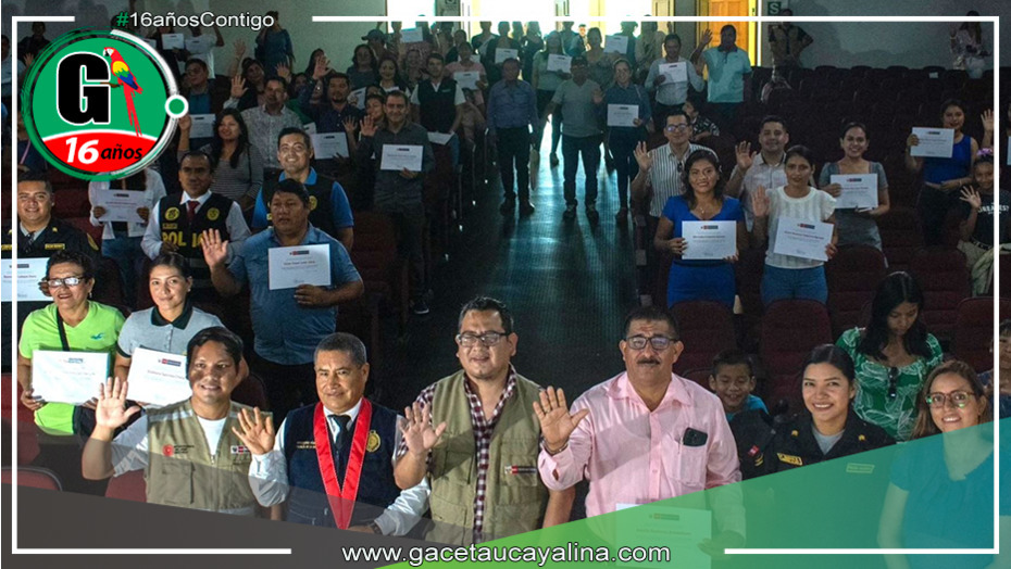 En Ucayali, 94 mujeres que trabajan en el sector público y provienen de comunidades indígenas han sido certificadas en el idioma shipibo-konibo