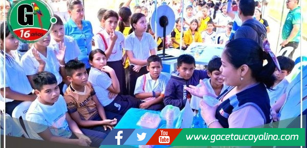 En la feria informativa de Unicef mostro Garesa Loreto la lonchera saludable