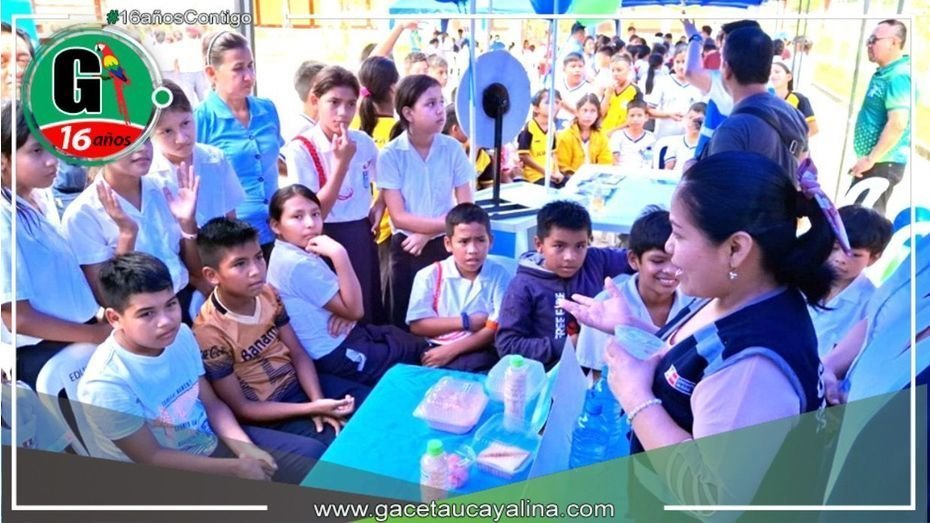 En la feria informativa de Unicef mostro Garesa Loreto la lonchera saludable