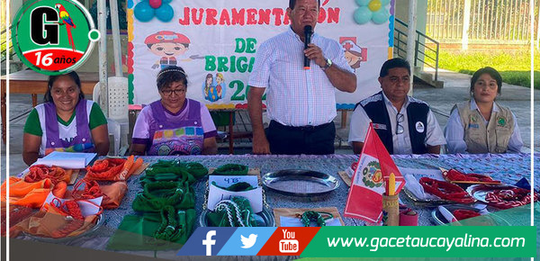 Alcalde de Atalaya Juramenta a Brigadieres Escolares en la I.E. N° 286 Ángel Arellano