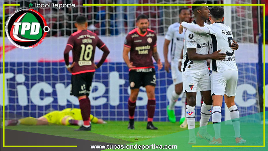 Liga de Quito Derrota a Universitario y Asegura Playoffs en la Sudamericana