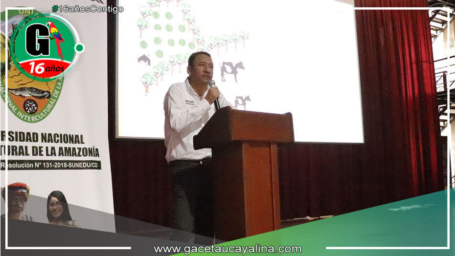 Masivo apoyo de productores agrarios de Ucayali a ministro de Agricultura Ángel Manero