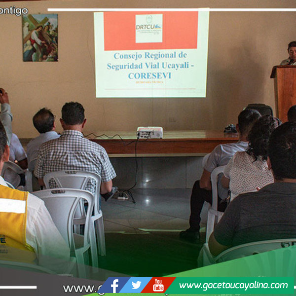 Municipalidad de Atalaya y Dirección de Transportes de Ucayali Capacitan en Normas de Seguridad Vial