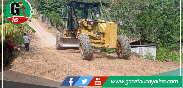 Municipalidad de Irazola Intensifica Mantenimiento de Calles en Las Lomas